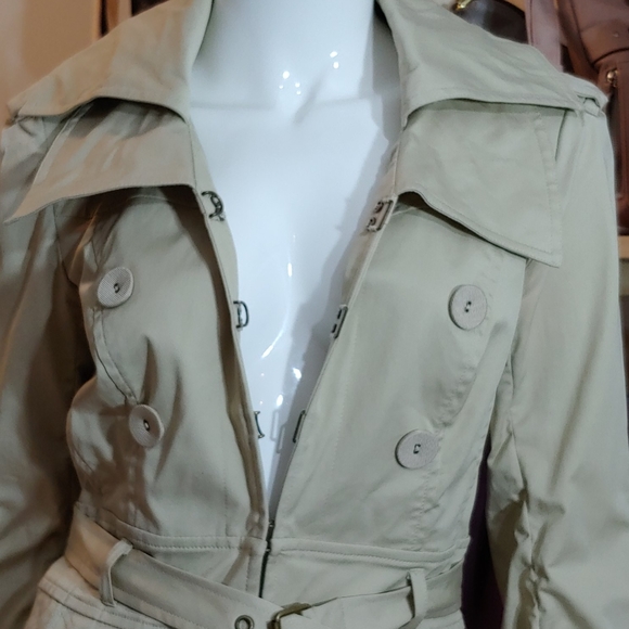 HOST'S PICK. NWOT Diane Von Furstenberg Women's Trench Coat US 4 - Picture 13 of 16